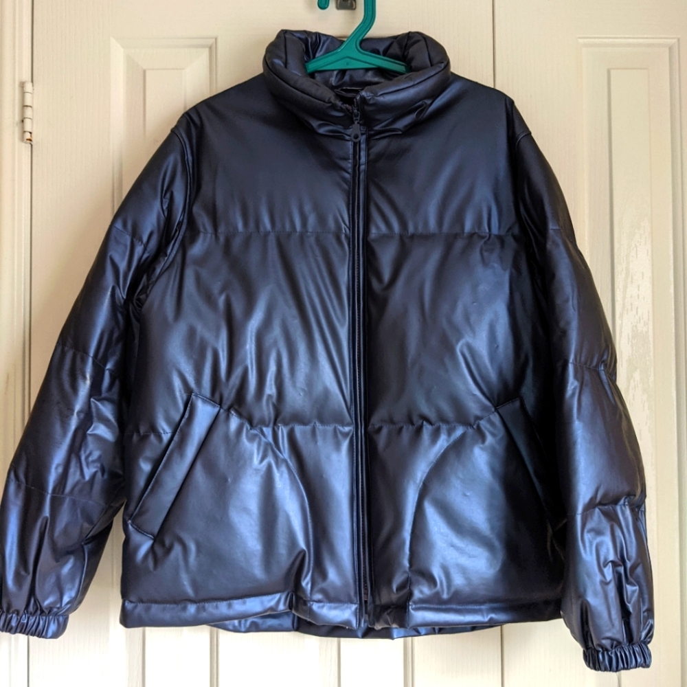 Blue women's down puffer jacket - size Medium 10/12